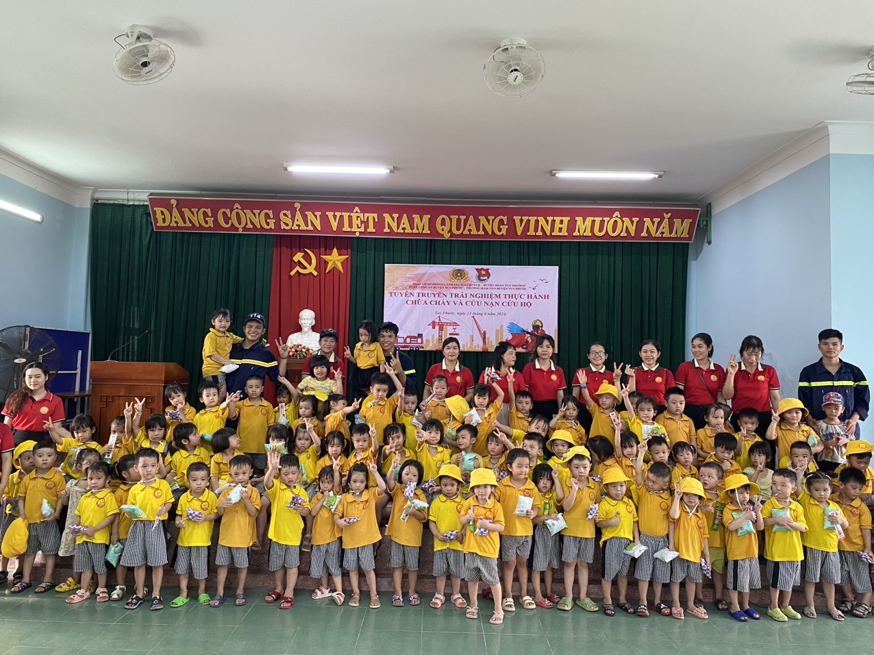 Tuy Phước: Sôi nổi các hoạt động chiến dịch “Hành quân xanh” năm 2024