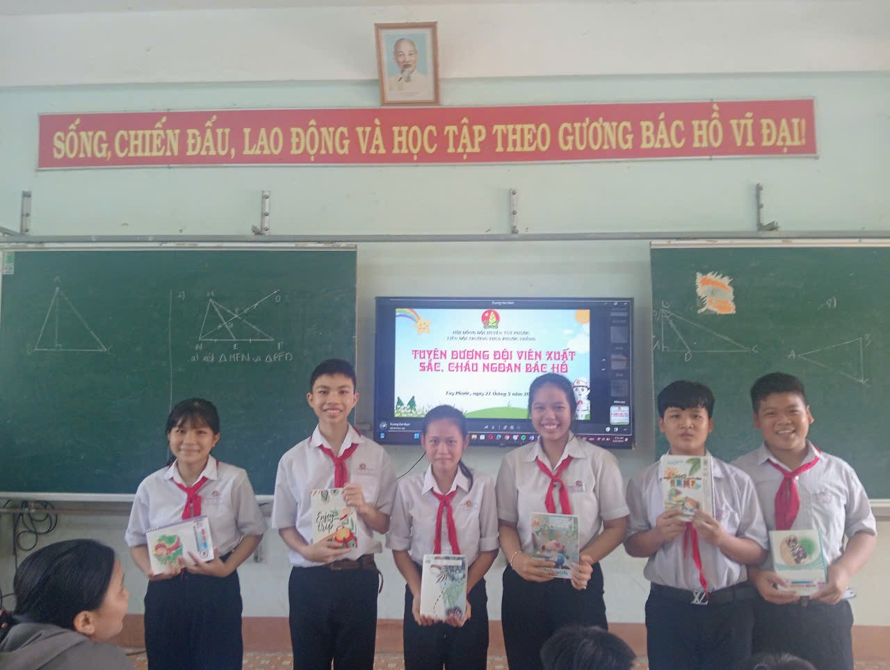 THCS Phước Thắng: Tuyên dương Đội viên xuất sắc, Cháu ngoan Bác Hồ